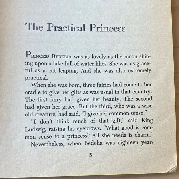 Princess Tales edited by Nora Kramer illustrated by Barbara Cooney - Picture 6 of 12